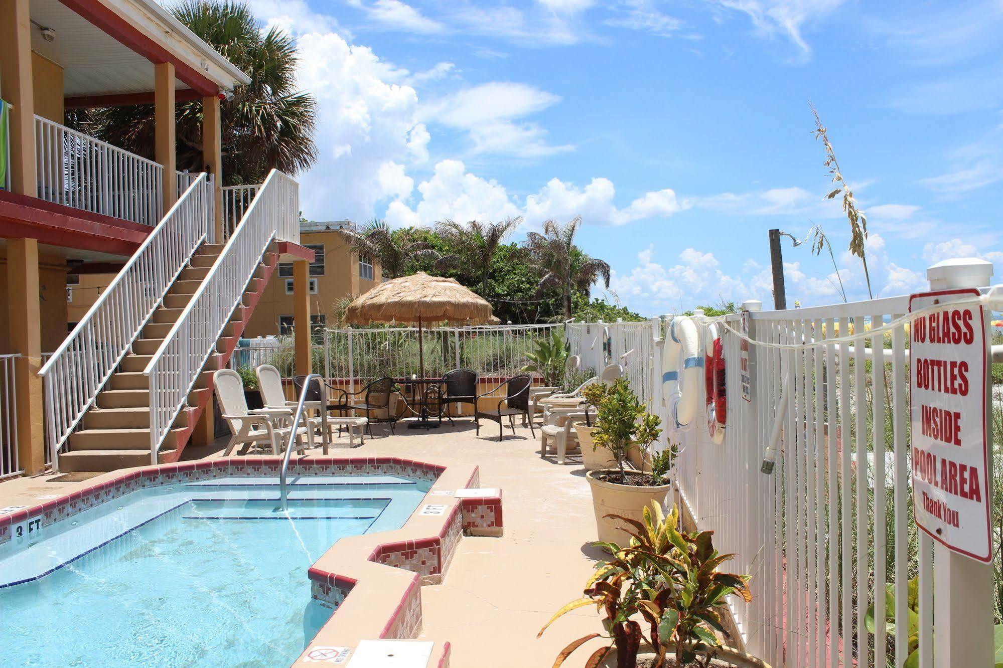 Schooner Hotel St. Pete Beach Exteriér fotografie