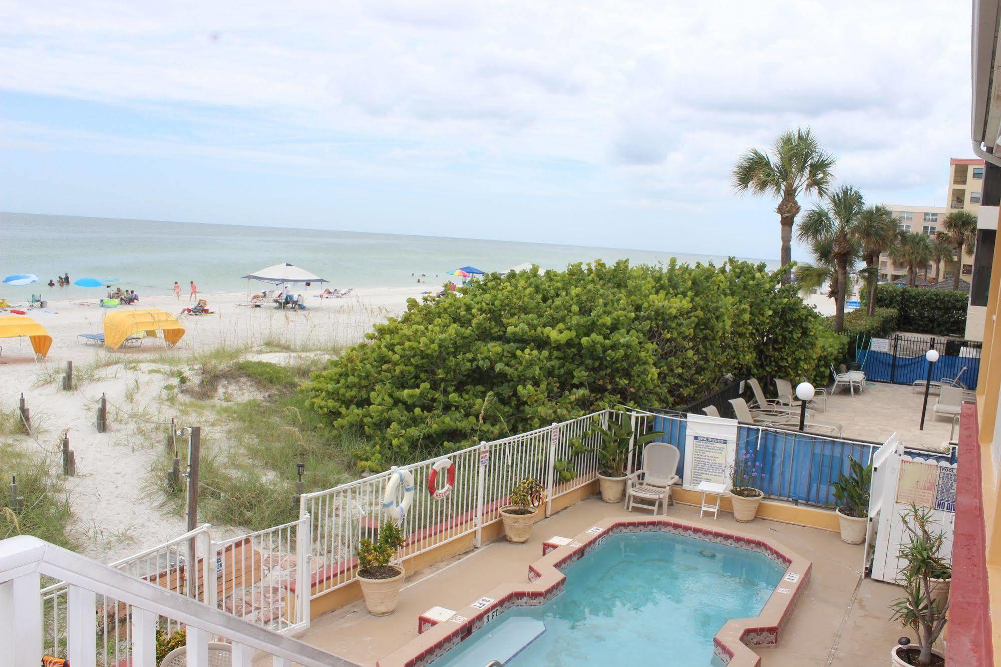 Schooner Hotel St. Pete Beach Exteriér fotografie